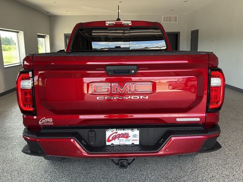 Used 2024 GMC Canyon Elevation w/ Elevation Premium Package AWD/4WD image 3