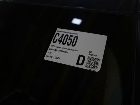 Used 2024 Toyota Grand Highlander Limited image 33