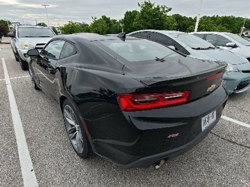 Used 2016 Chevrolet Camaro LT w/ RS Package RWD image 9