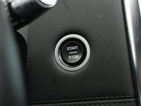 Used 2021 Land Rover Discovery Sport SE image 34