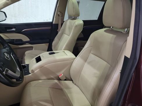Used 2018 Toyota Highlander Limited Platinum image 9