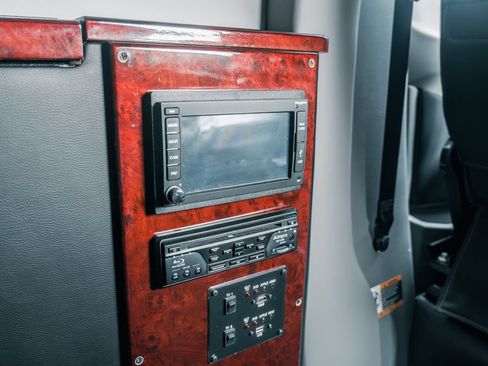 Used 2018 Mercedes-Benz Sprinter 3500 image 39