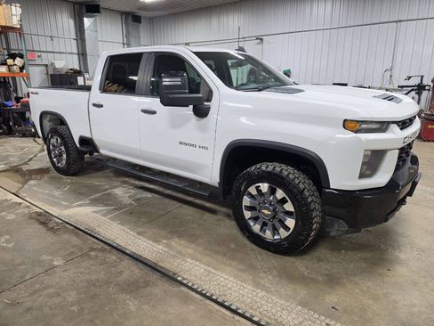 Used 2023 Chevrolet Silverado 2500 Custom w/ Custom Convenience Package AWD/4WD image 11