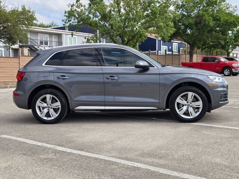 Used 2018 Audi Q5 2.0T Premium Plus image 2