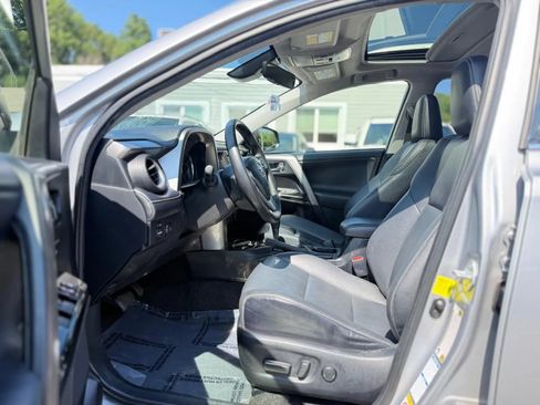 Used 2017 Toyota RAV4 Limited w/ Carpet Mat Package AWD/4WD image 5