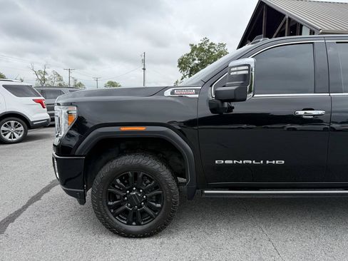 Used 2022 GMC Sierra 2500 Denali w/ Denali Black Diamond Edition AWD/4WD image 41