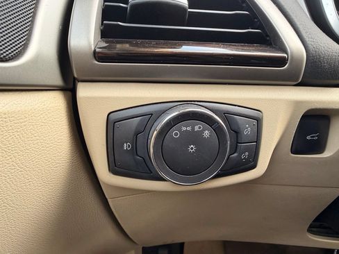 Used 2016 Ford Fusion SE w/ Equipment Group 202A FWD image 24