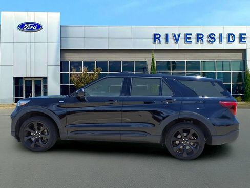 Used 2022 Ford Explorer ST-Line AWD/4WD image 4