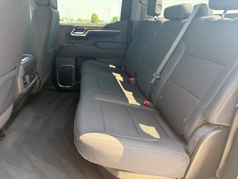 Used 2024 Chevrolet Silverado 1500 LT w/ Z71 Off-Road Package AWD/4WD image 15