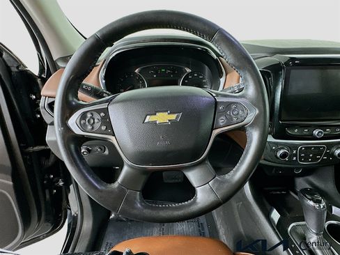 Used 2018 Chevrolet Traverse High Country AWD/4WD image 11