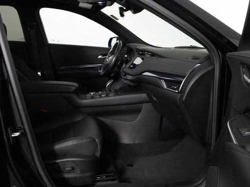 Used 2023 Cadillac XT4 Luxury w/ Cold Weather Package image 41