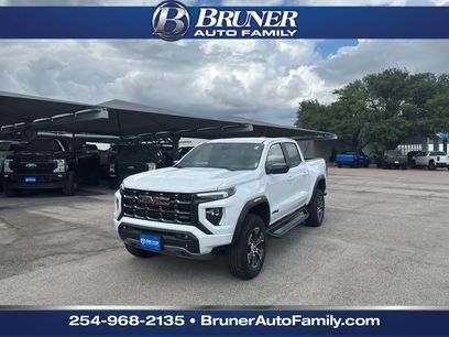 New 2025 GMC Canyon AT4 w/ LPO, Off Road Lift Package