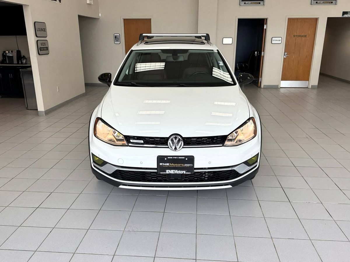 Used 2017 Volkswagen Golf Alltrack SE AWD/4WD image 57