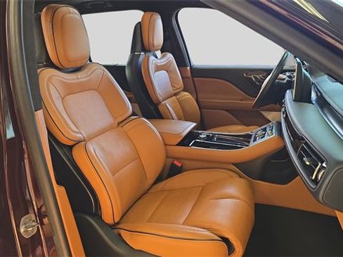 Used 2023 Lincoln Aviator Black Label Grand Touring image 13
