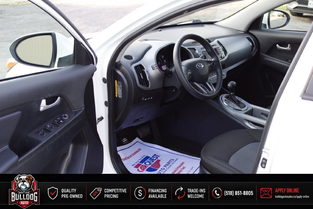 Used 2016 Kia Sportage LX AWD/4WD image 9
