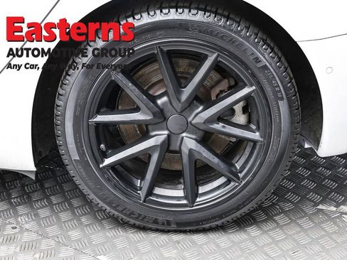 Used 2020 Tesla Model 3 Standard Range RWD image 8