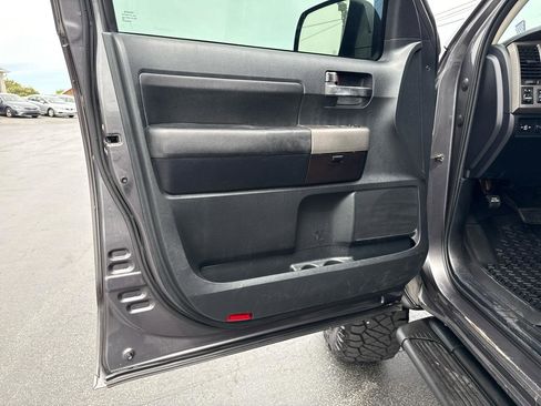 Used 2012 Toyota Tundra 4x4 Double Cab image 8
