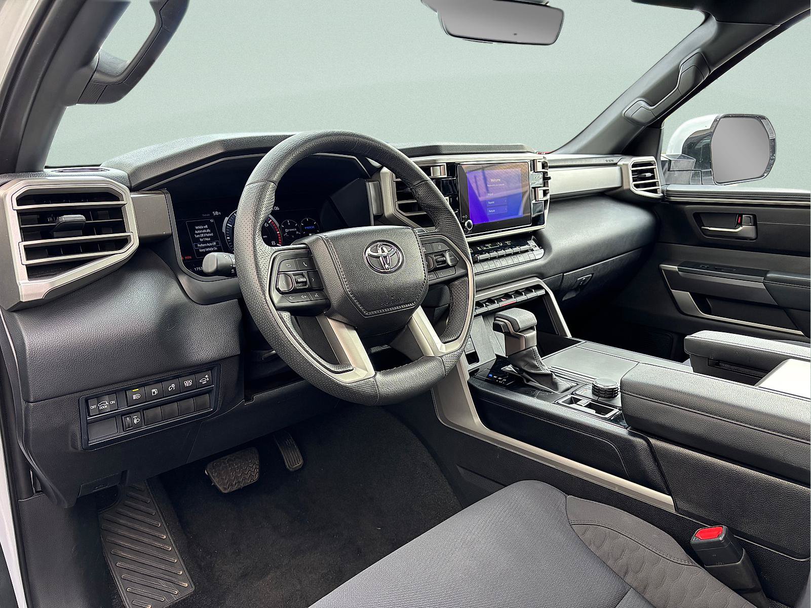 Used 2025 Toyota Sequoia SR5 AWD/4WD image 14
