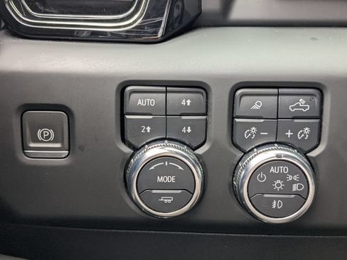 Used 2023 GMC Sierra 1500 AT4X AWD/4WD image 24