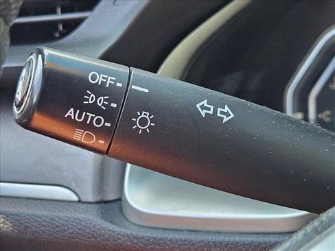 Used 2018 Honda Civic EX image 10