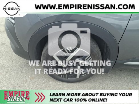 Certified 2025 Nissan Kicks SV FWD image 4