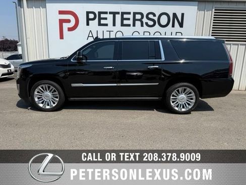 Used 2019 Cadillac Escalade ESV Platinum AWD/4WD image 7