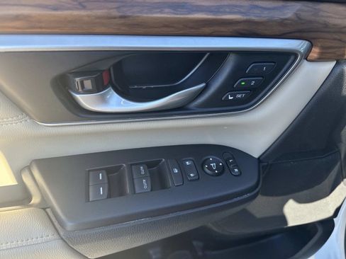 Used 2020 Honda CR-V EX-L image 17