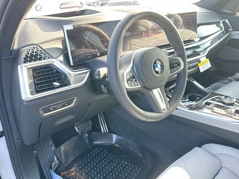 New 2027 BMW X7 xDrive40i w/ M Sport Package AWD/4WD image 5