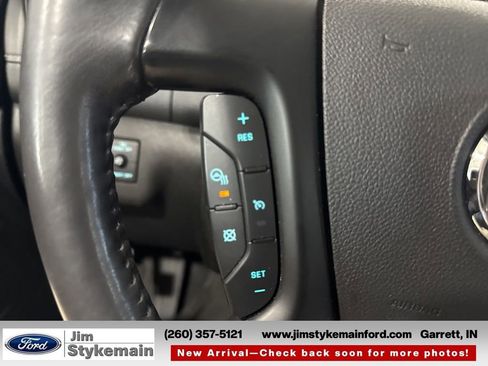 Used 2017 Buick Enclave Premium w/ Experience Buick Package AWD/4WD image 19