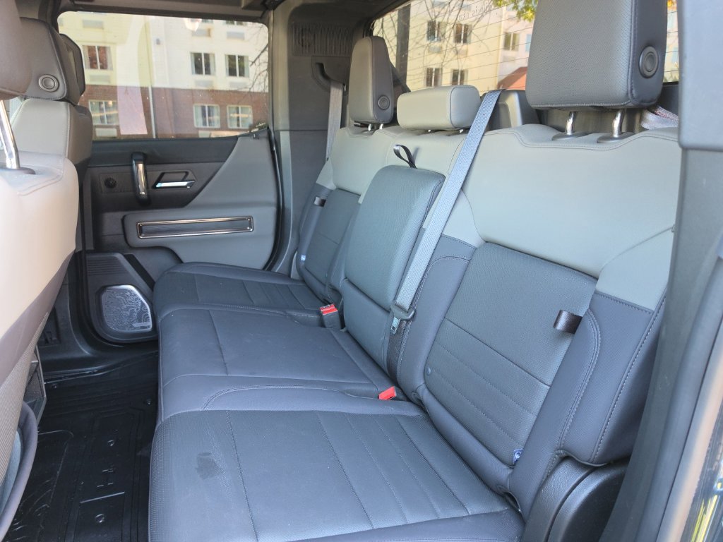 Used 2025 GMC Hummer EV 2X AWD/4WD image 12