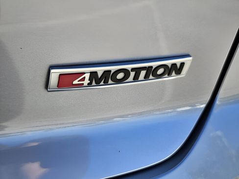 Used 2022 Volkswagen Atlas Cross Sport SEL R-Line w/ Cross Sport MDO Package image 38