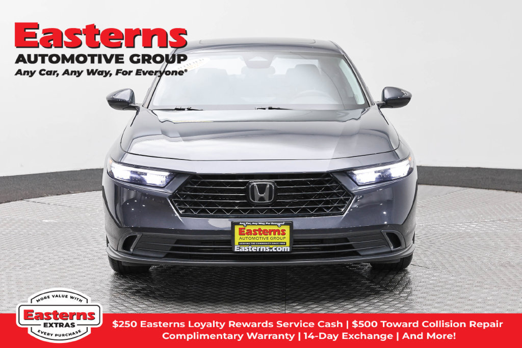 Used 2023 Honda Accord EX image 3