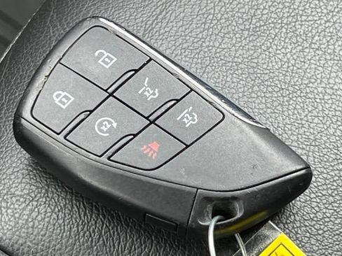 Used 2023 Chevrolet Suburban LT AWD/4WD image 36