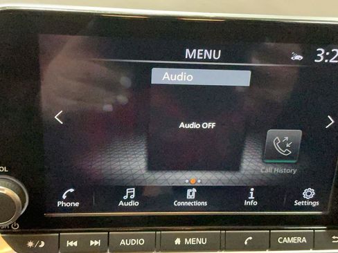 Used 2023 Nissan Rogue SV w/ SV Premium B Package image 21