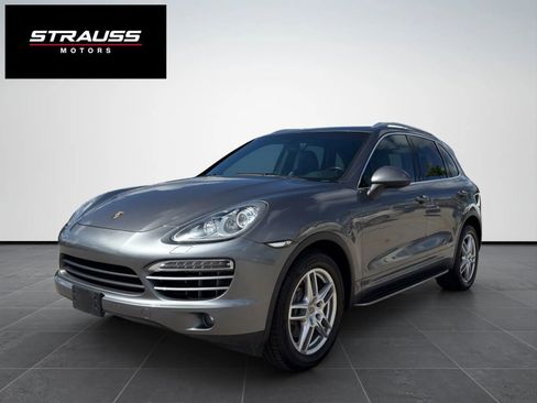 Used 2013 Porsche Cayenne Diesel AWD/4WD image 4