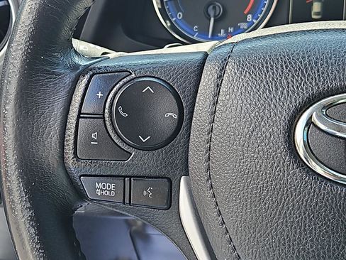 Used 2017 Toyota Corolla SE w/ Carpet Mat Package (TMS) FWD image 27