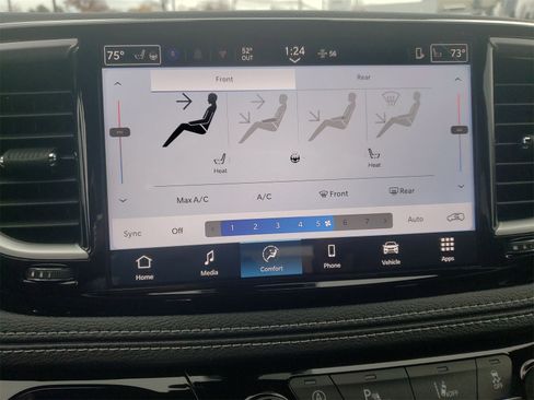 New 2026 Chrysler Pacifica Select image 9