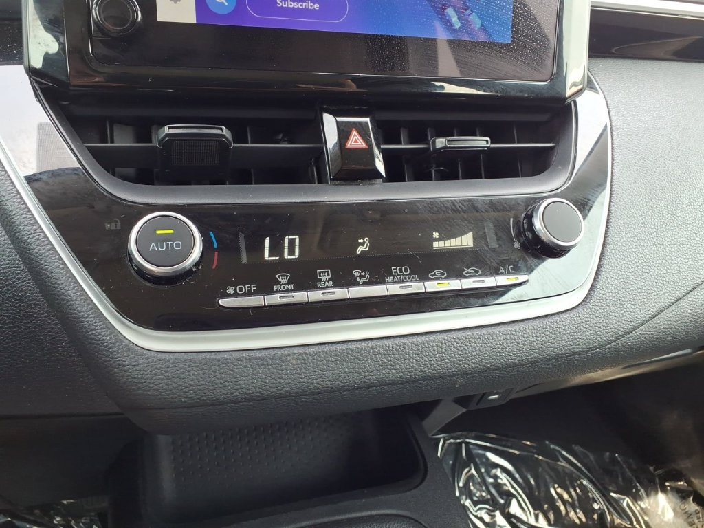 Used 2024 Toyota Corolla LE FWD image 15
