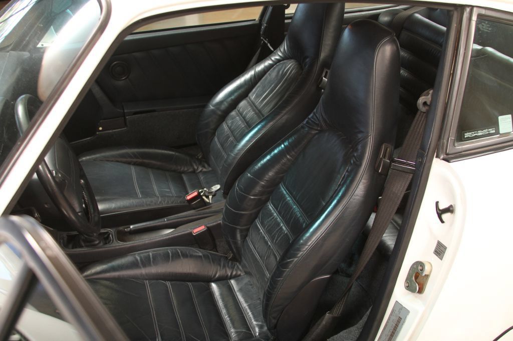 Used 1990 Porsche 911 Carrera image 4