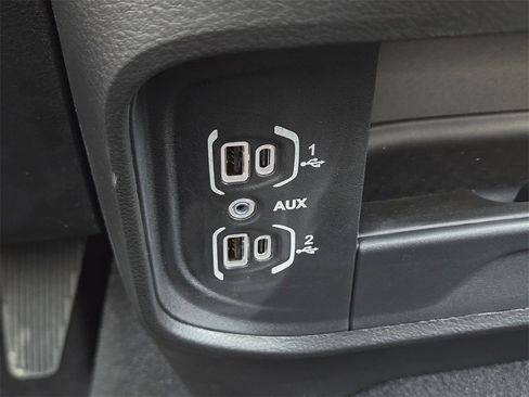 Used 2025 RAM 2500 Big Horn image 25