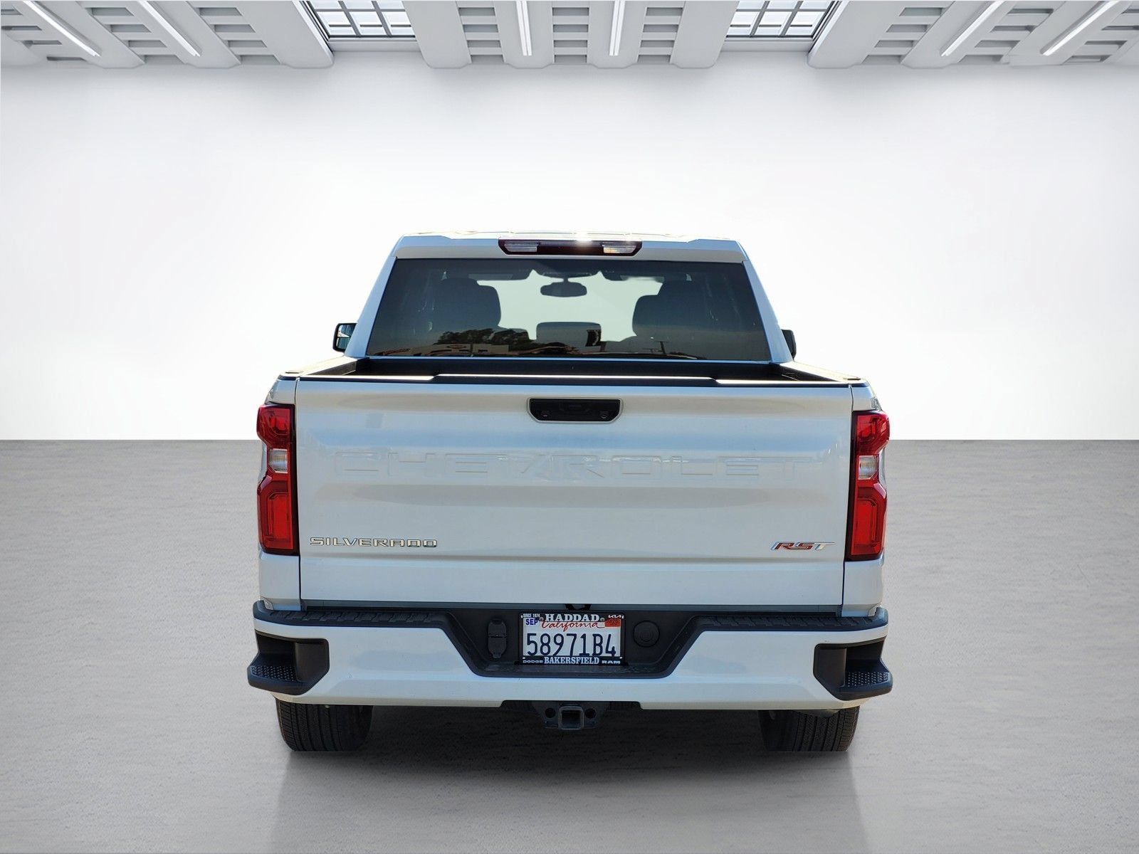 Used 2024 Chevrolet Silverado 1500 RST AWD/4WD image 5