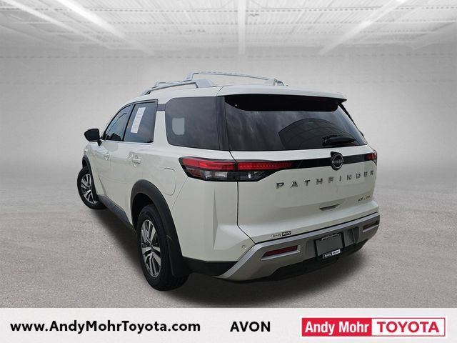 Used 2023 Nissan Pathfinder SL AWD/4WD image 5