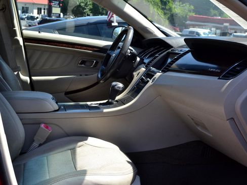 Used 2011 Ford Taurus Limited w/ 303A Rapid Spec Order Code image 19