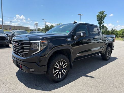 Used 2023 GMC Sierra 1500 AT4 AWD/4WD image 5