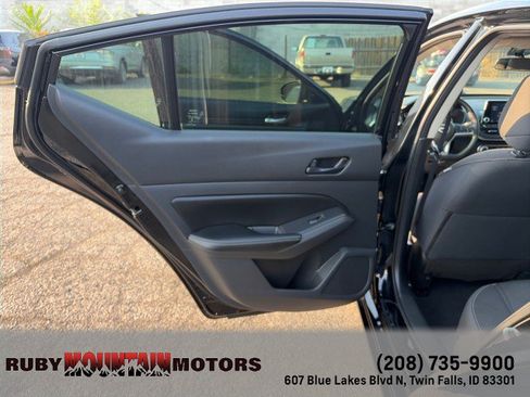 Used 2024 Nissan Altima 2.5 SV FWD image 25