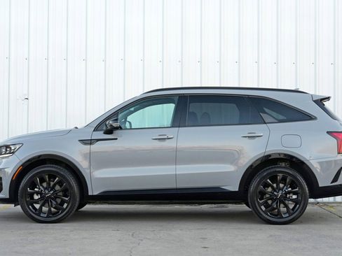 Used 2023 Kia Sorento SX image 8