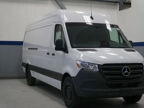 New 2025 Mercedes-Benz Sprinter 2500 image 1