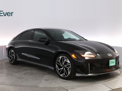 Used 2023 Hyundai Ioniq 6 Limited image 4