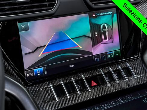 Used 2023 Lamborghini Urus Performante AWD/4WD image 28