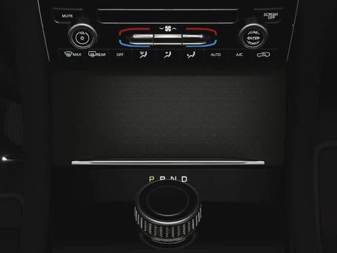 Used 2024 Jeep Grand Cherokee Laredo image 24